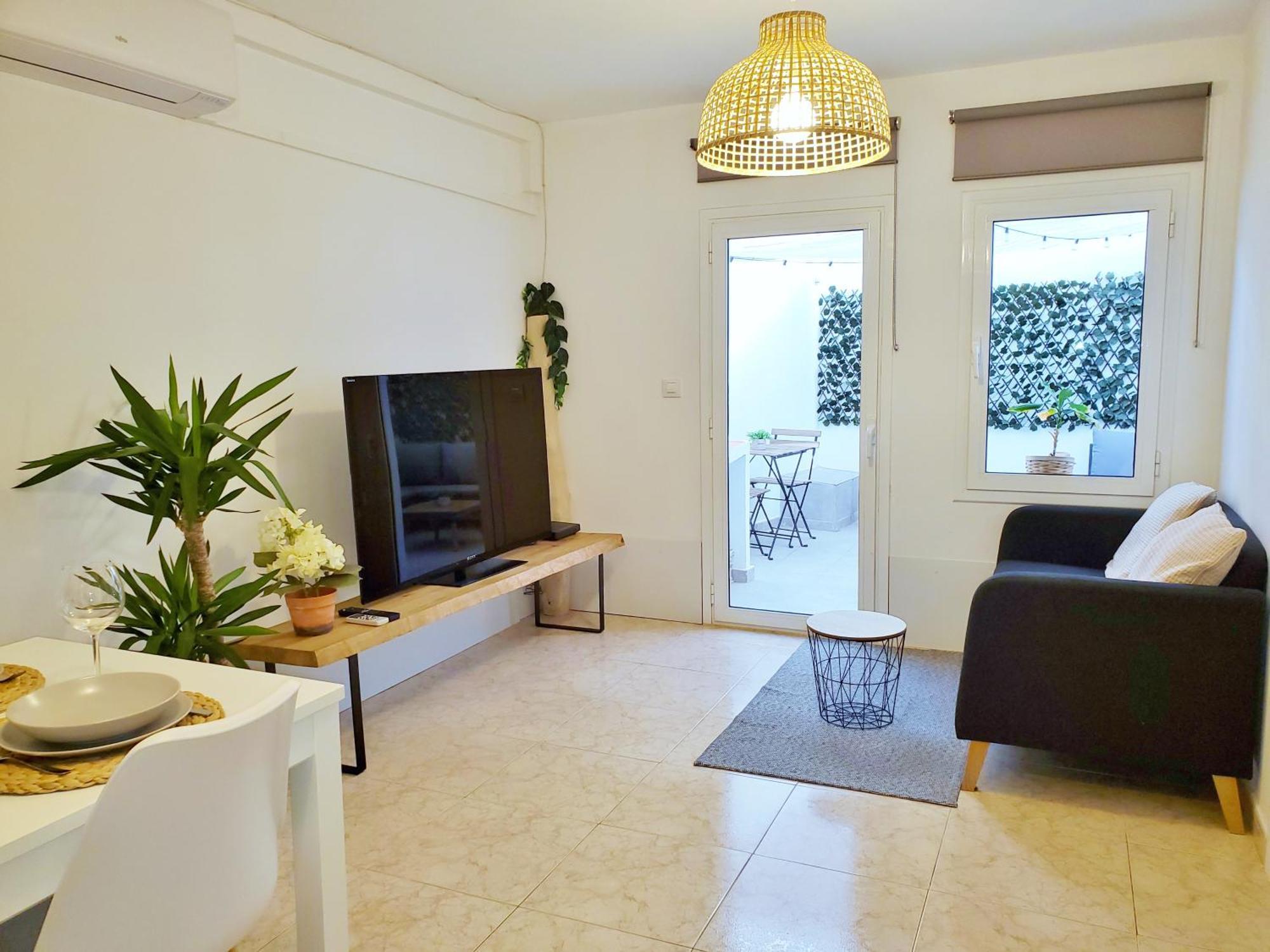 Apartamento Centrico Con Patio Privado Tarragona Exterior photo