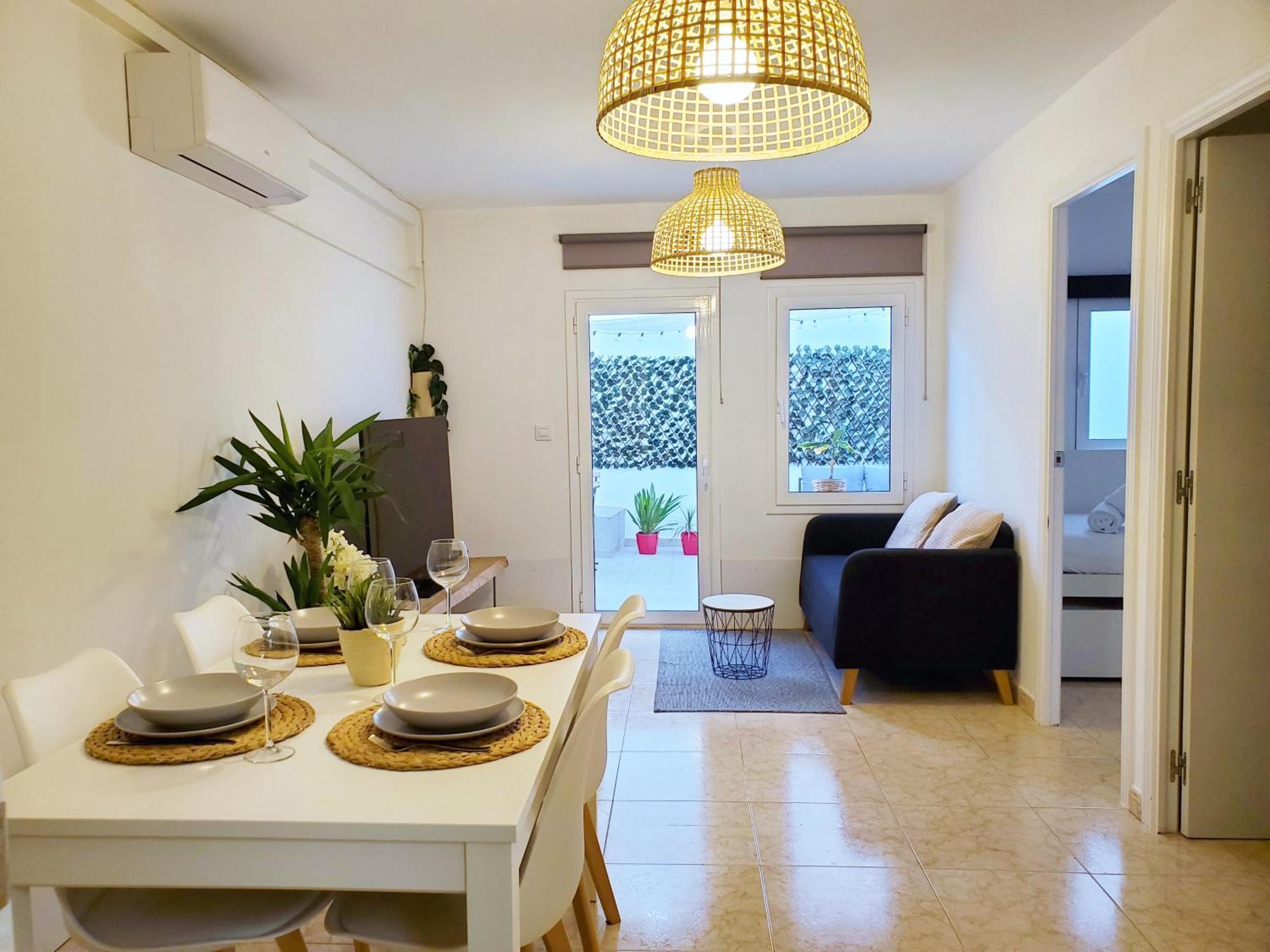 Apartamento Centrico Con Patio Privado Tarragona Exterior photo